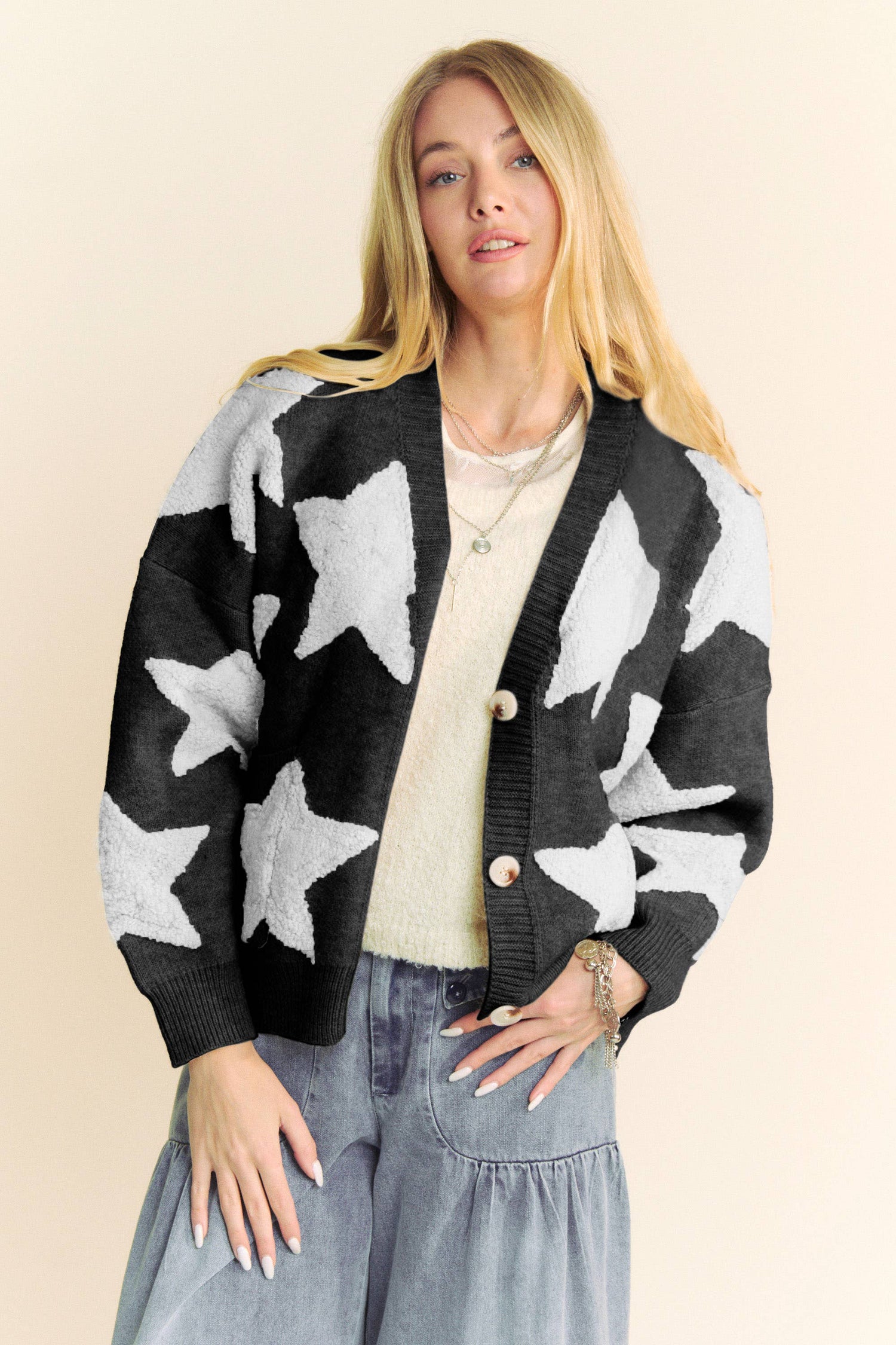 FUZZY KNIT STAR LOOSE FIT BUTTON DOWN CARDIGAN